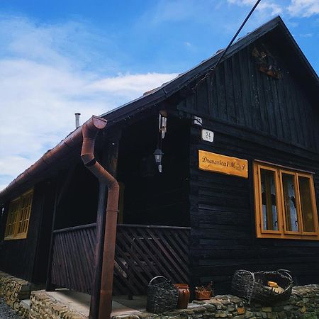 BešeňováDrevenica M&Pアパートメント エクステリア 写真